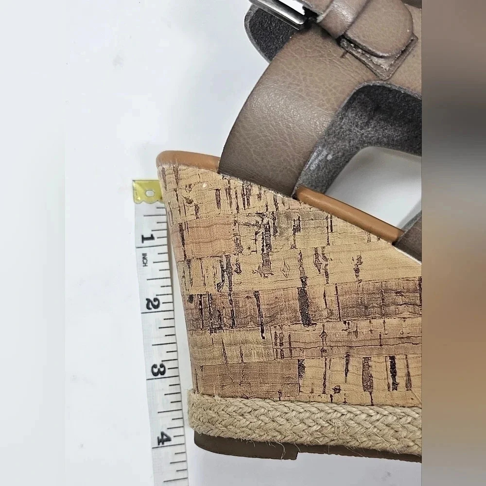 Maurices Women's Taupe Jaden Strappy Wedge Sandal Size 8 - Picture 7 of 12